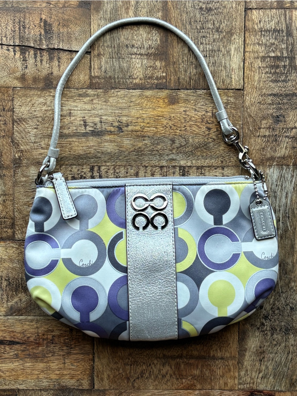 💜COACH Julia Op Art Scarf Print Large Wristlet Convertible Mini Bag